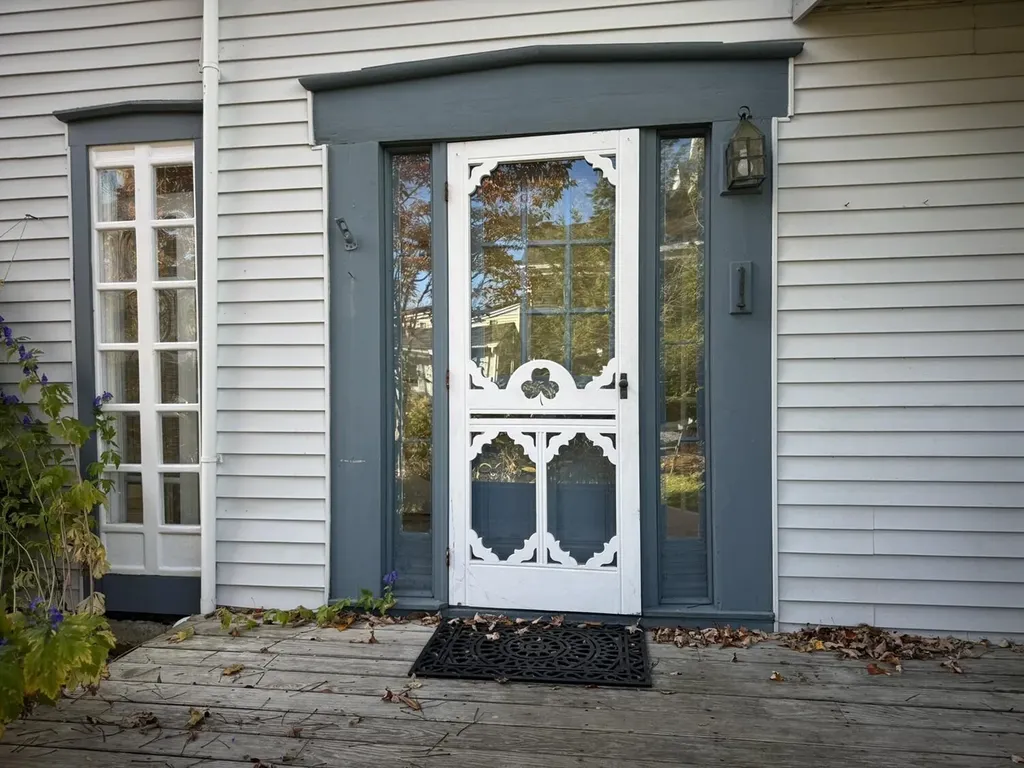 21 Ocean Street Rockland ME 04841
