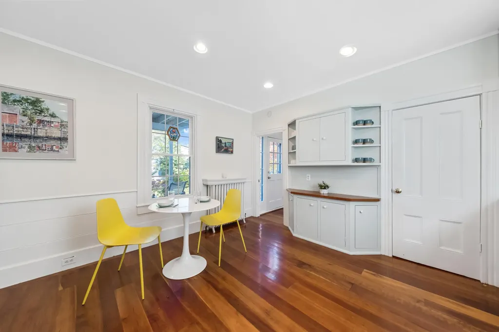 21 Ocean Street Rockland ME 04841