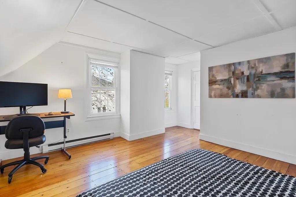 21 Ocean Street Rockland ME 04841