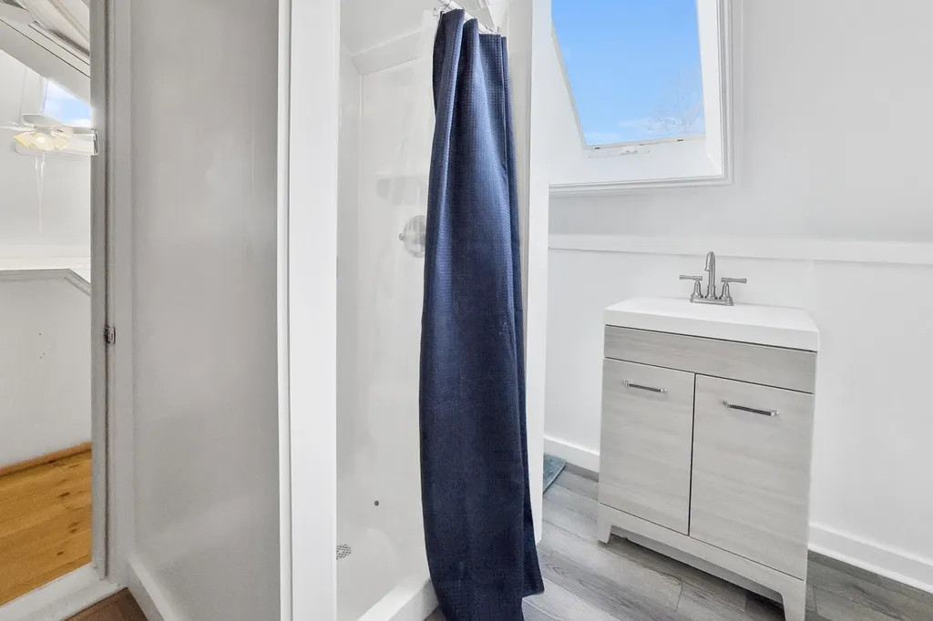 21 Ocean Street Rockland ME 04841