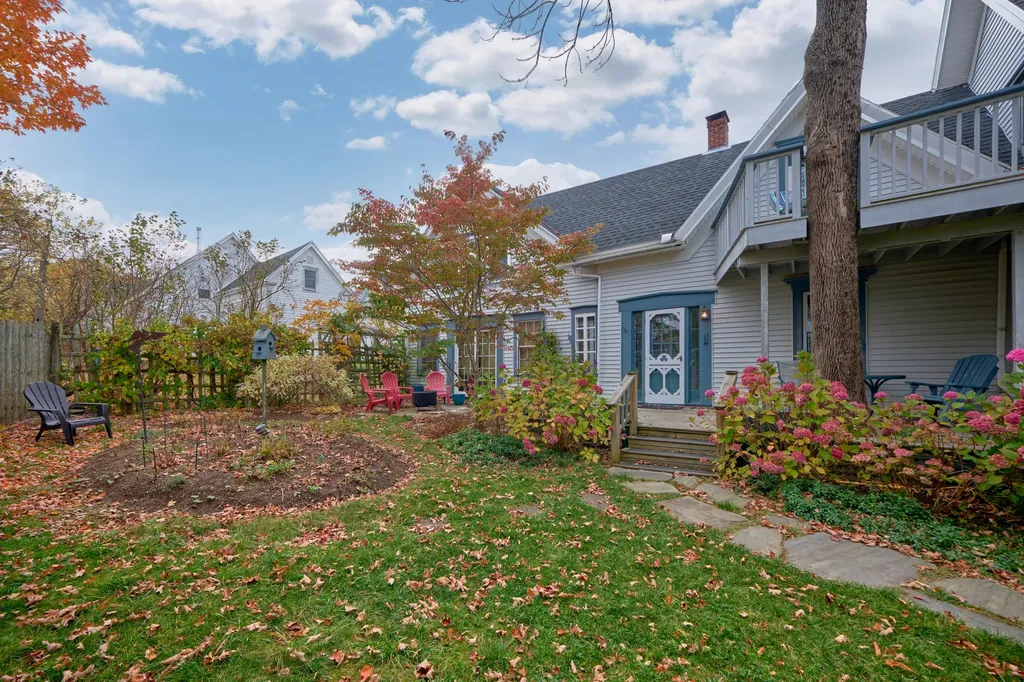 21 Ocean Street Rockland ME 04841