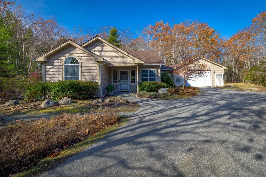 40 Ridgeway Drive Bar Harbor ME 04609
