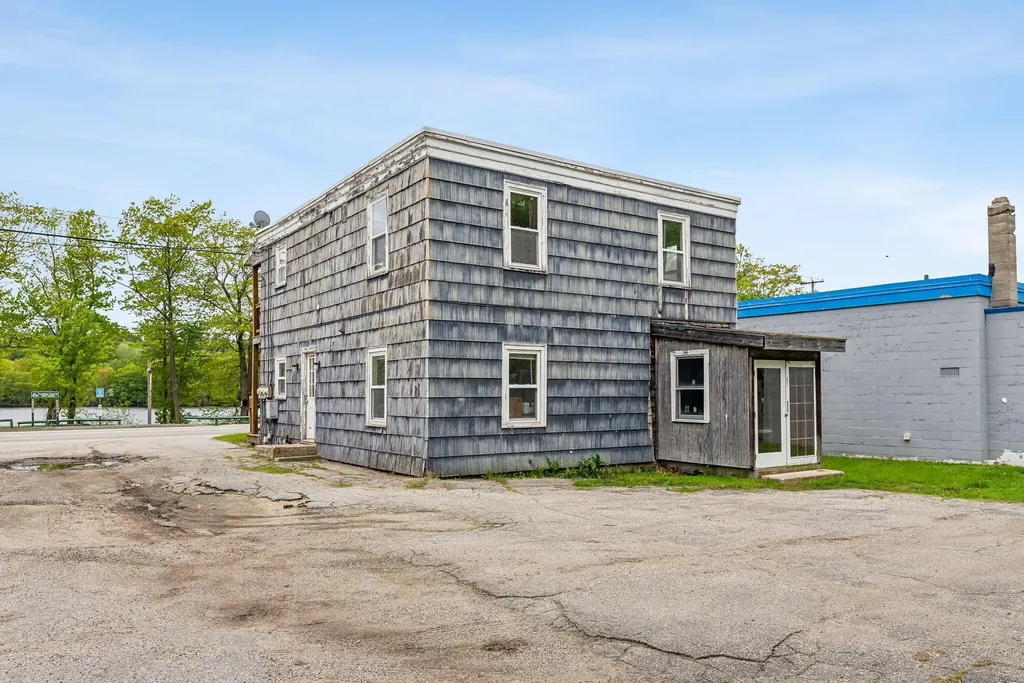 520 Lincoln Street Lewiston ME 04240