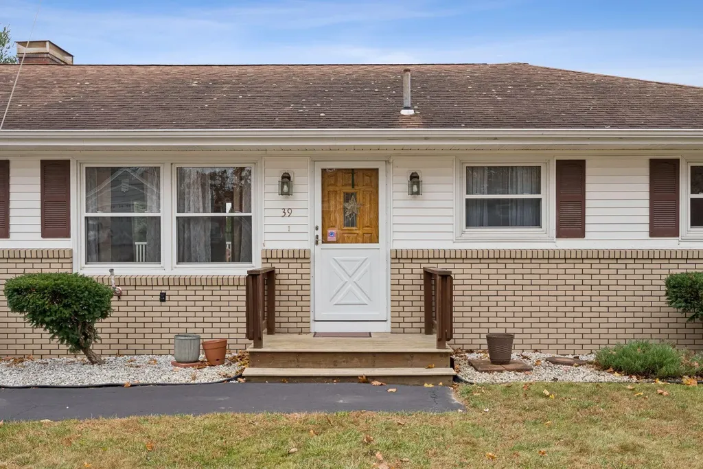 39 Montello Street Lewiston ME 04240