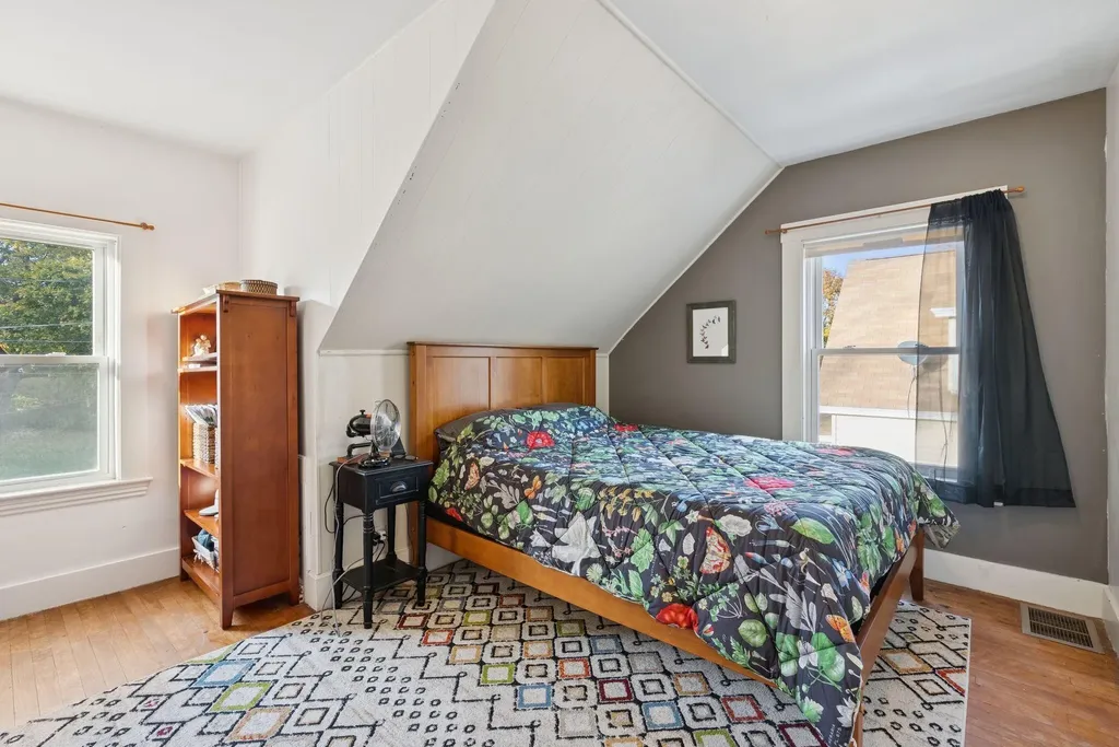 15 Linden Street Auburn ME 04210