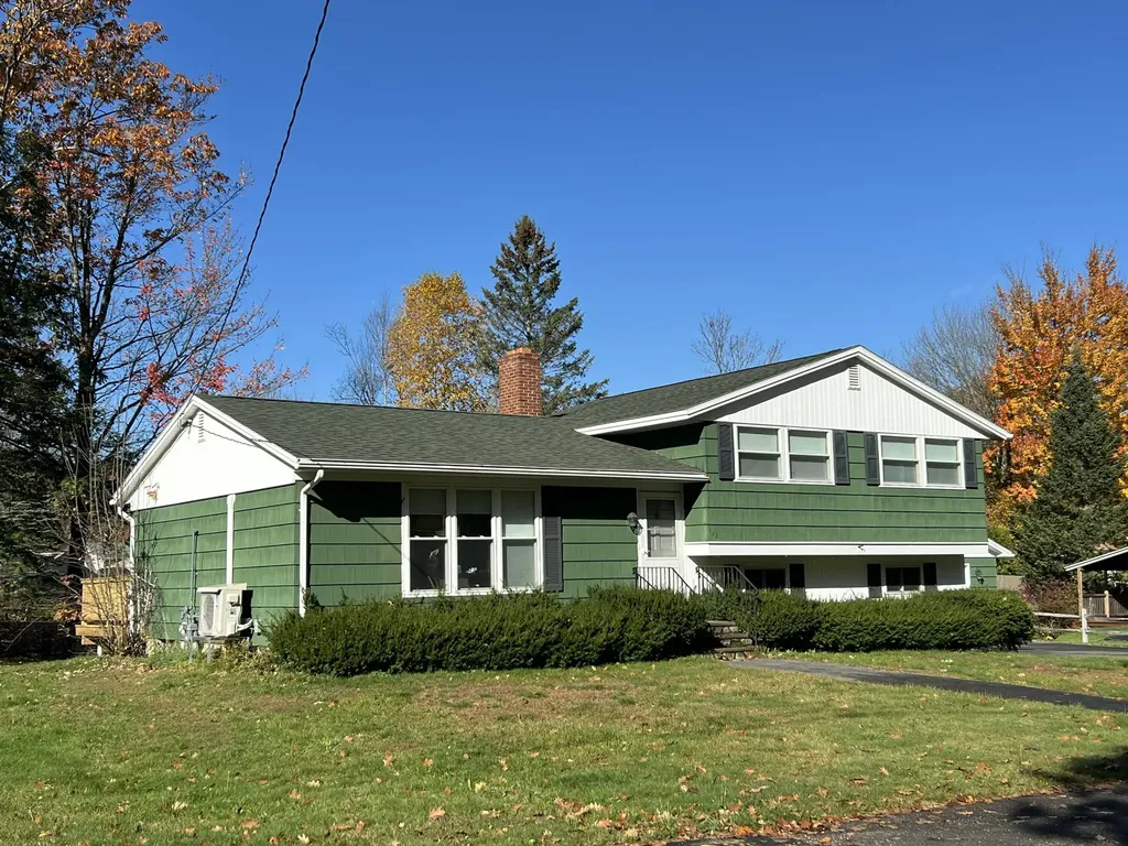 132 Purinton Avenue Augusta ME 04330