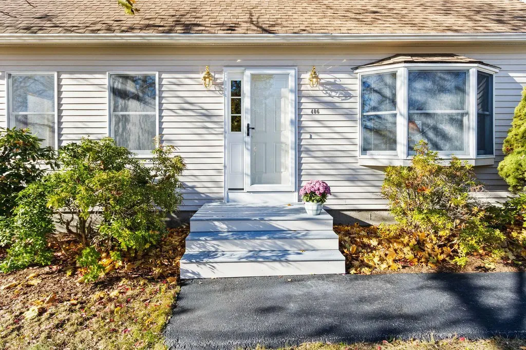 406 Palmer Avenue Portland ME 04103