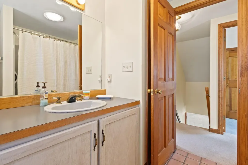 406 Palmer Avenue Portland ME 04103