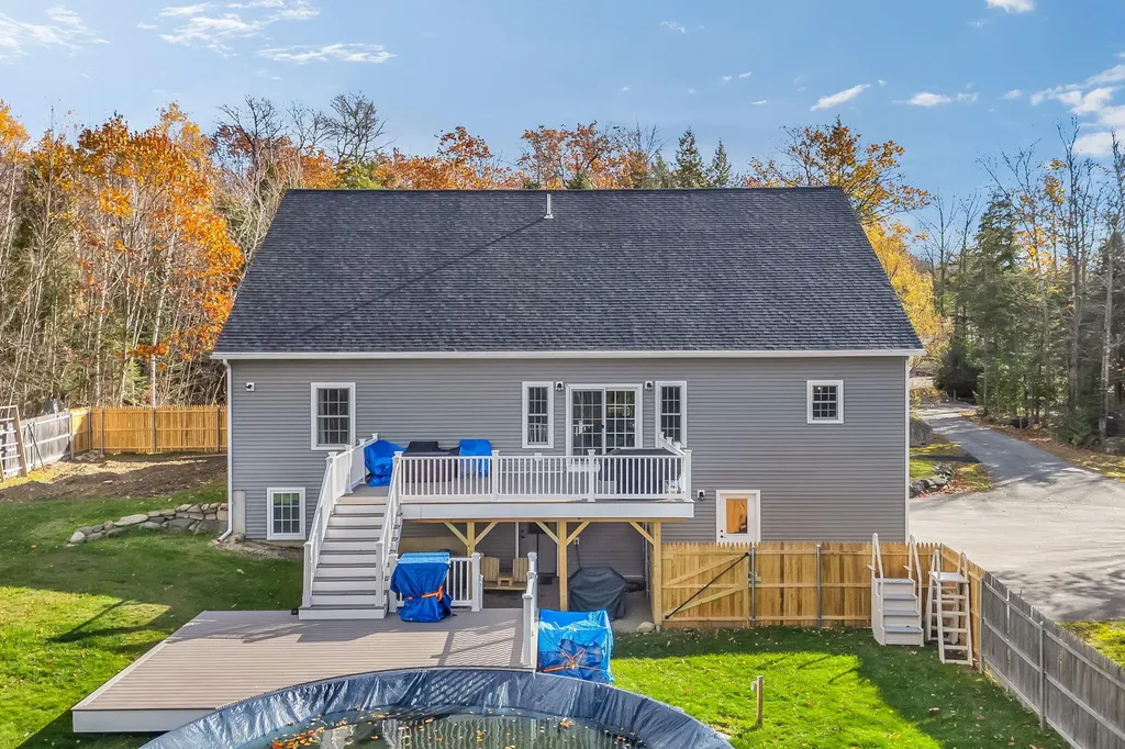 81 Fowler Road Hampden ME 04444