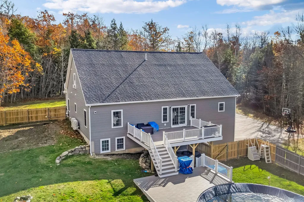 81 Fowler Road Hampden ME 04444
