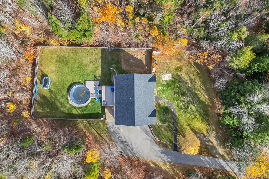 81 Fowler Road Hampden ME 04444