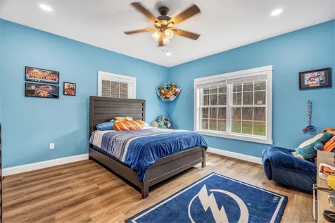 81 Fowler Road Hampden ME 04444
