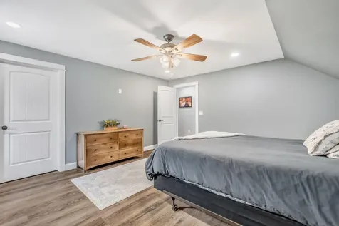 81 Fowler Road Hampden ME 04444