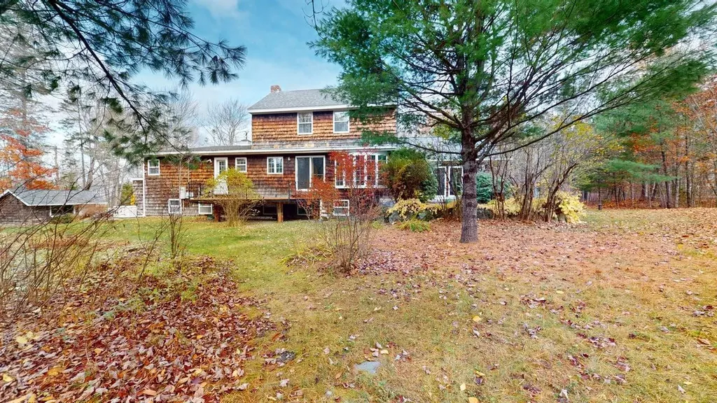 90 Woodridge Road Brewer ME 04412