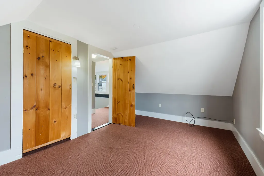 4 Lincoln Street Richmond ME 04357