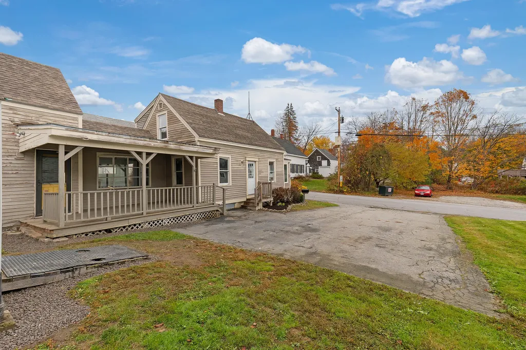 4 Lincoln Street Richmond ME 04357
