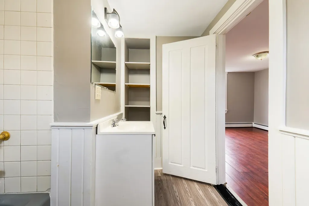 4 Lincoln Street Richmond ME 04357