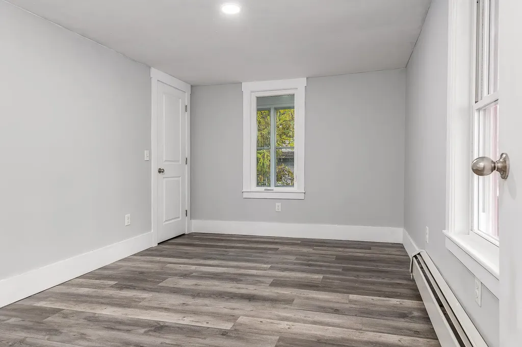 6 Dudley Street Sanford ME 04073