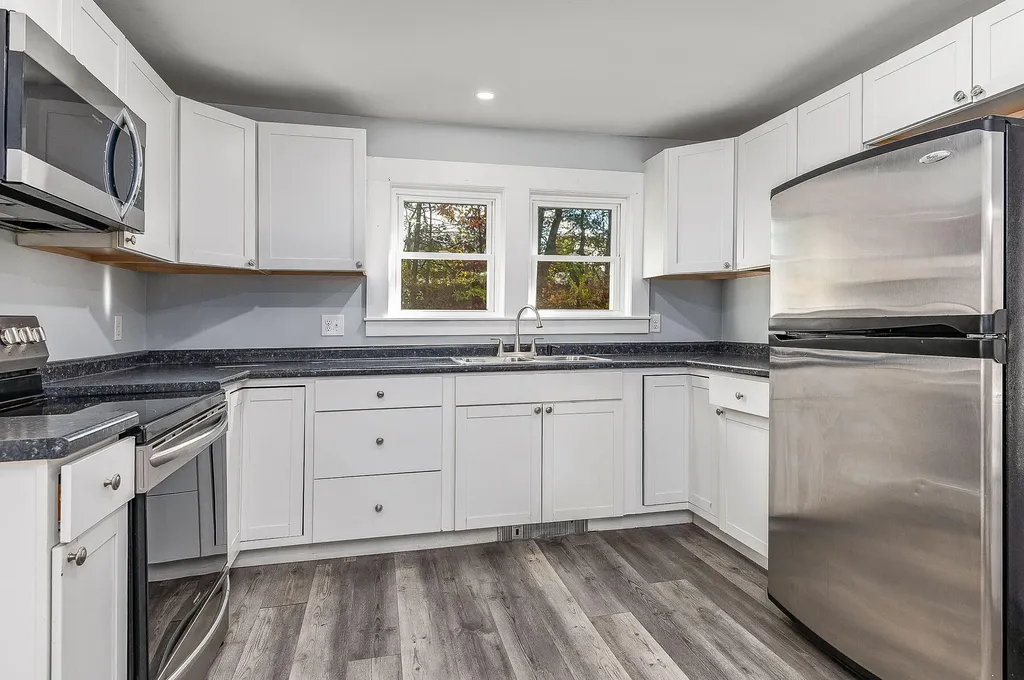 6 Dudley Street Sanford ME 04073