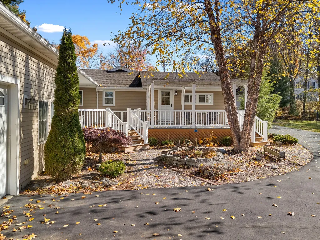 40 Highland Street Rockland ME 04841
