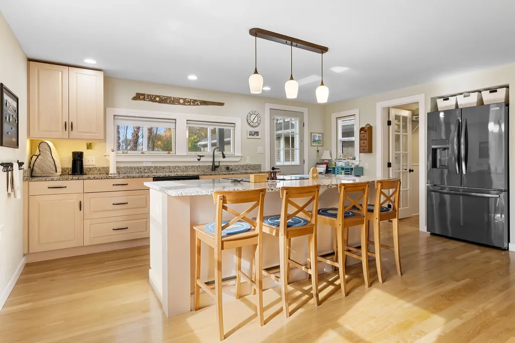 40 Highland Street Rockland ME 04841