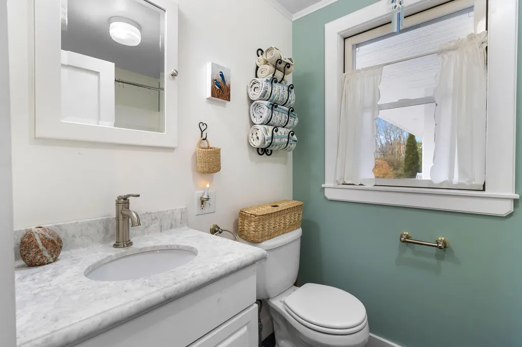 40 Highland Street Rockland ME 04841