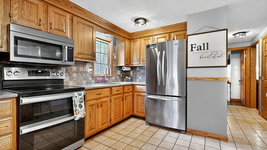 18 Oak Ridge Road Sanford ME 04073