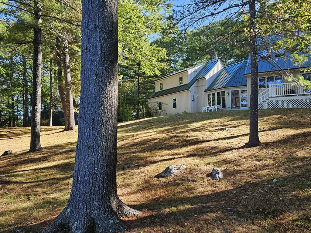 16 Townley Drive Damariscotta ME 04543