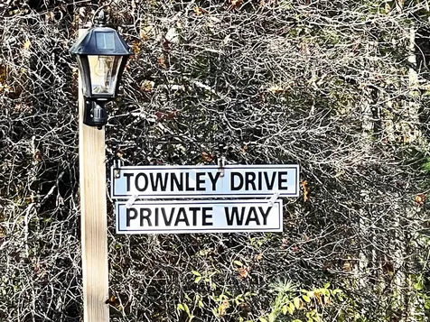 16 Townley Drive Damariscotta ME 04543