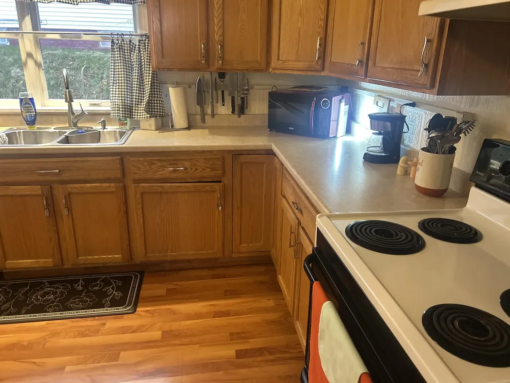 11 Oak Street Livermore Falls ME 04254