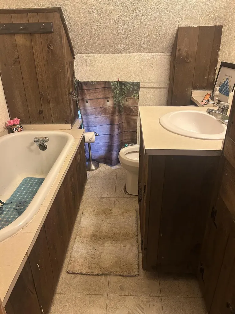 11 Oak Street Livermore Falls ME 04254