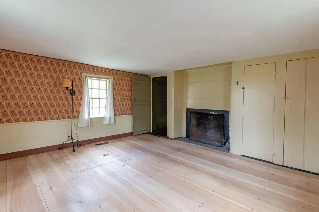 7 Water Street Kennebunk ME 04043