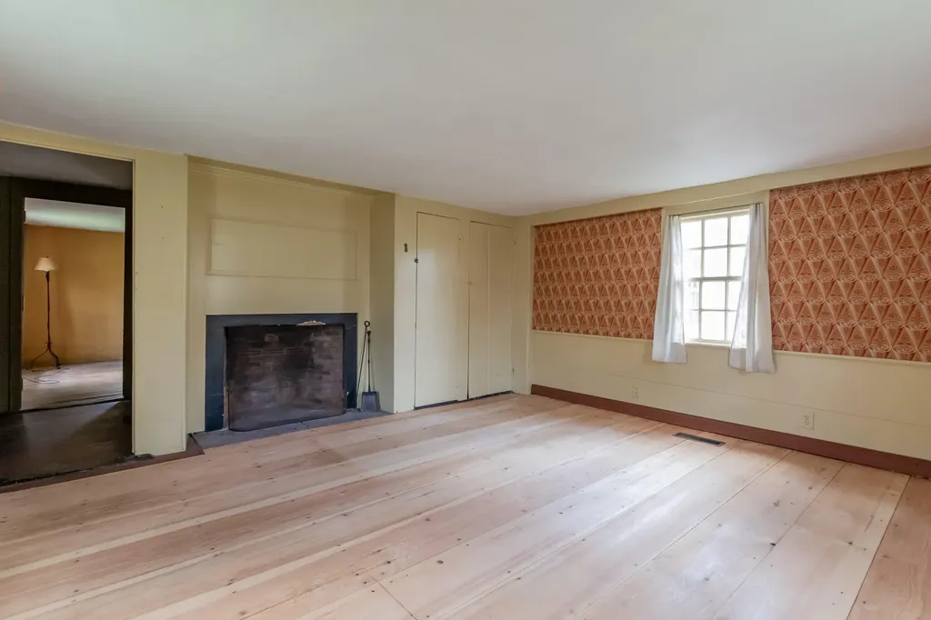 7 Water Street Kennebunk ME 04043