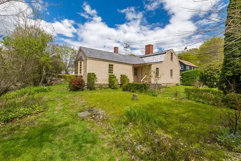 7 Water Street Kennebunk ME 04043