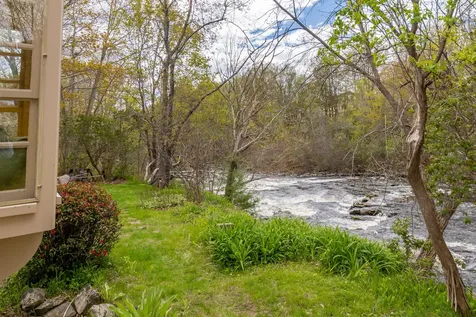 7 Water Street Kennebunk ME 04043