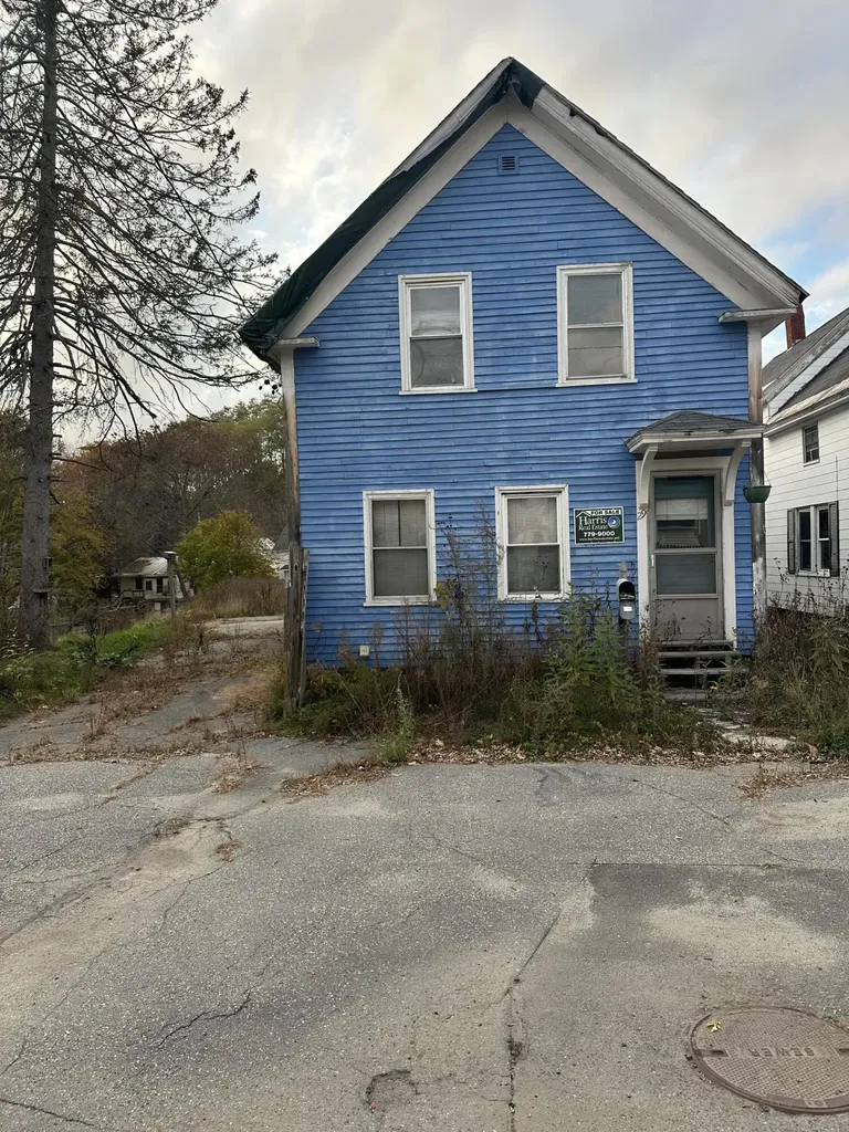 29 Carey Lane Waterville ME 04091