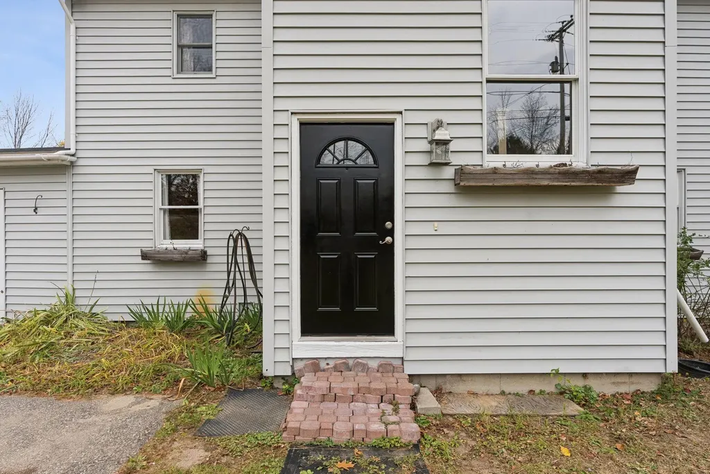 1708 State Road Eliot ME 03903