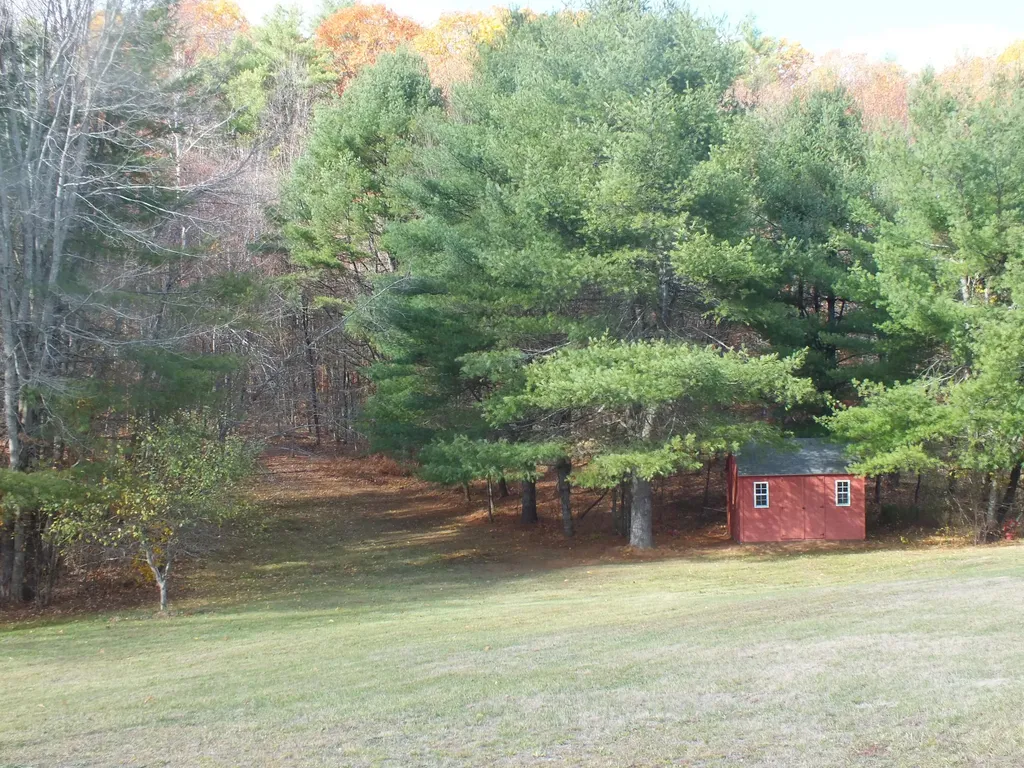 5 Deer Run Turner ME 04282