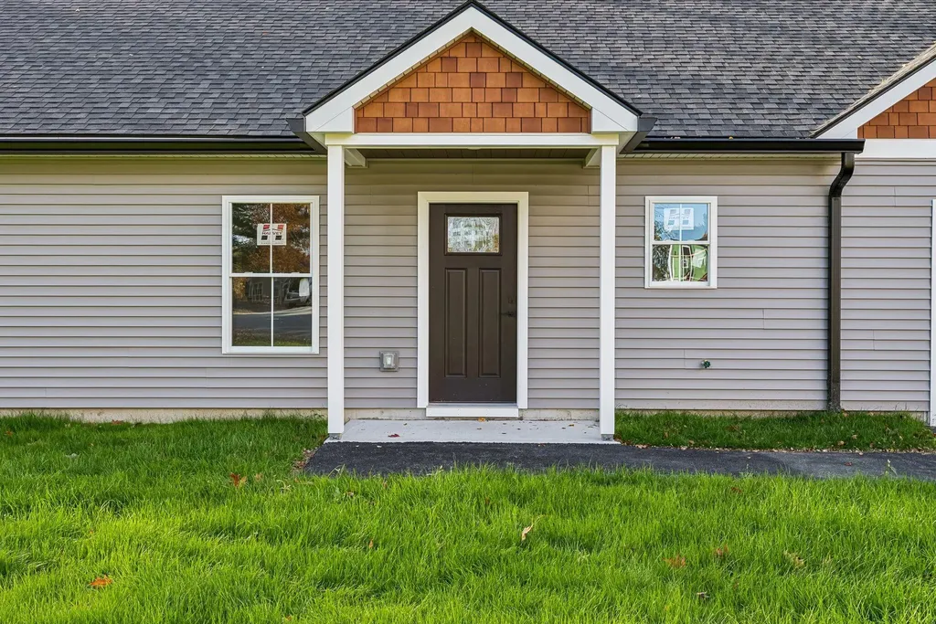 26 Village Green Circle Oakland ME 04963