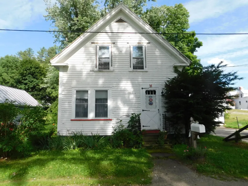 9 Collins Street Bingham ME 04920