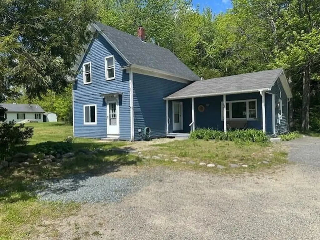 50 Blackwoods Road Franklin ME 04634