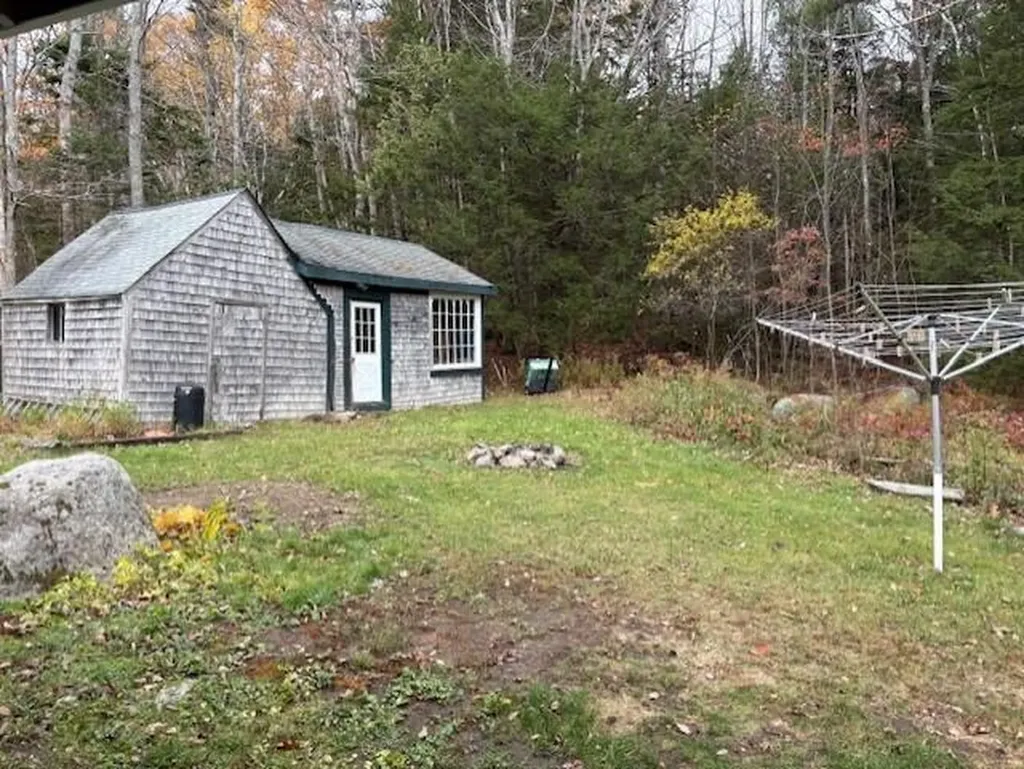 50 Blackwoods Road Franklin ME 04634