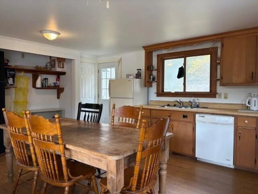 50 Blackwoods Road Franklin ME 04634