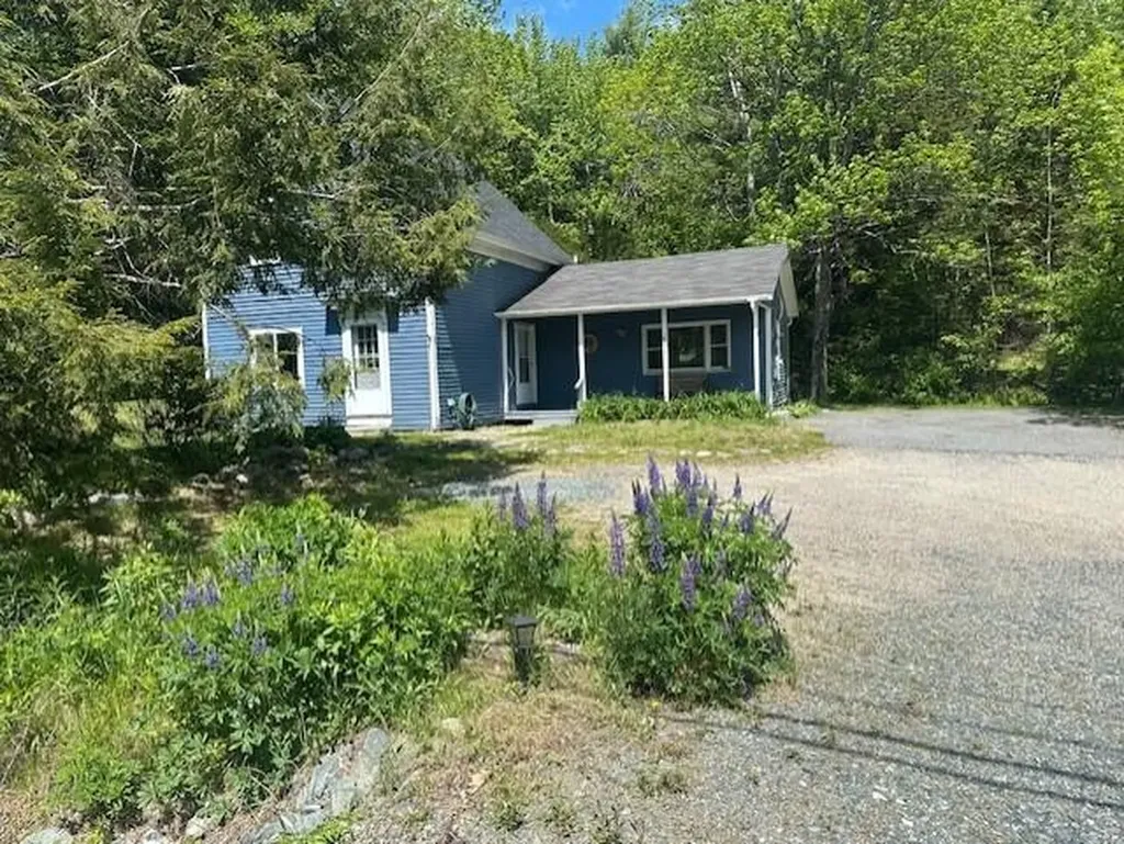 50 Blackwoods Road Franklin ME 04634