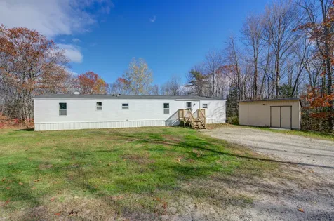 48 Hillside Avenue Minot ME 04258
