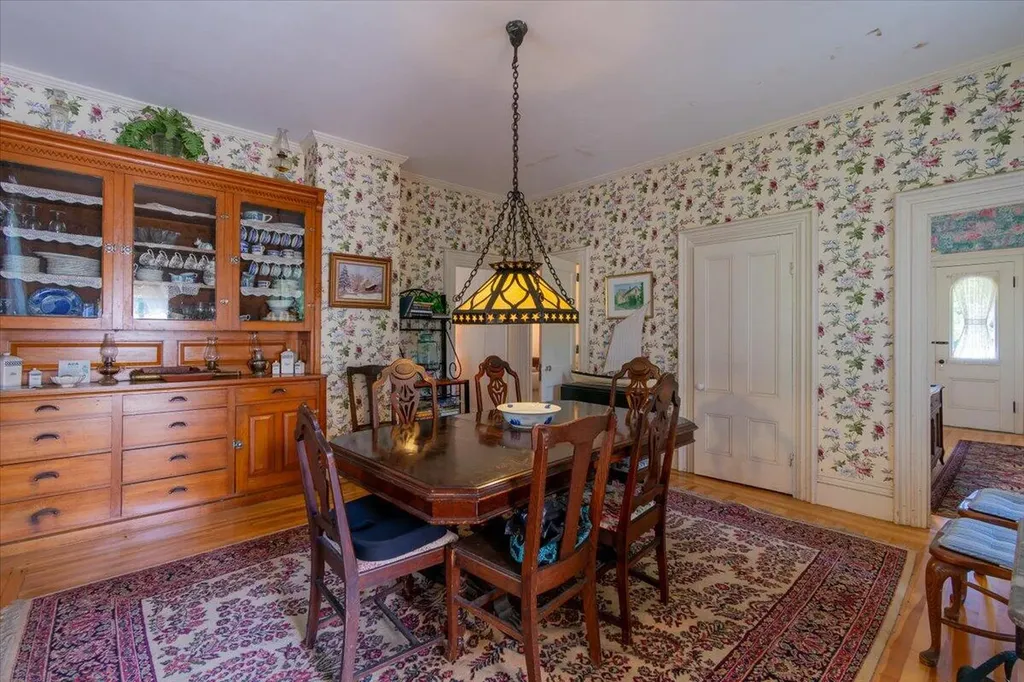 292 Main Road Islesboro ME 04848