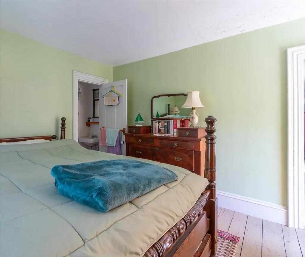 292 Main Road Islesboro ME 04848
