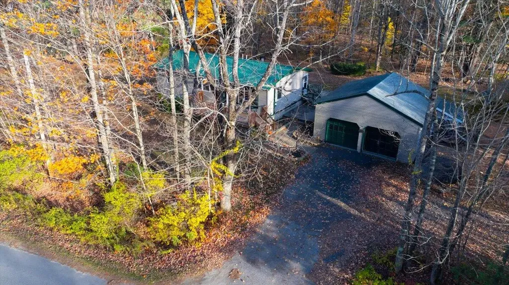 26 Carpenter Road Poland ME 04274
