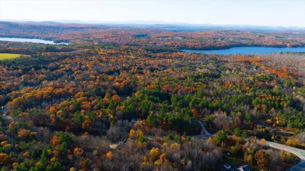 26 Carpenter Road Poland ME 04274