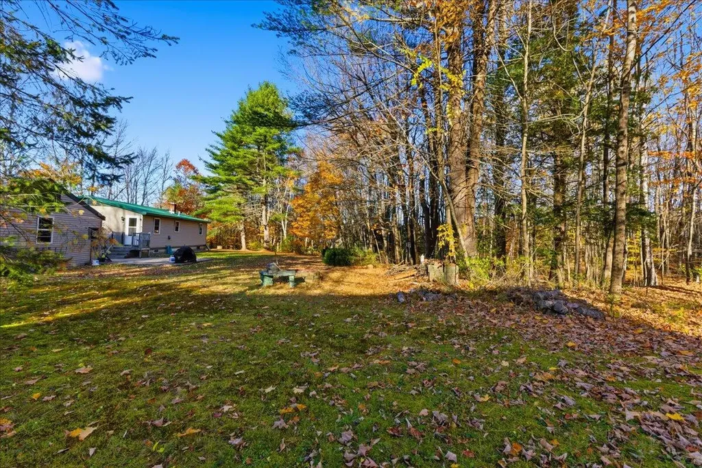 26 Carpenter Road Poland ME 04274